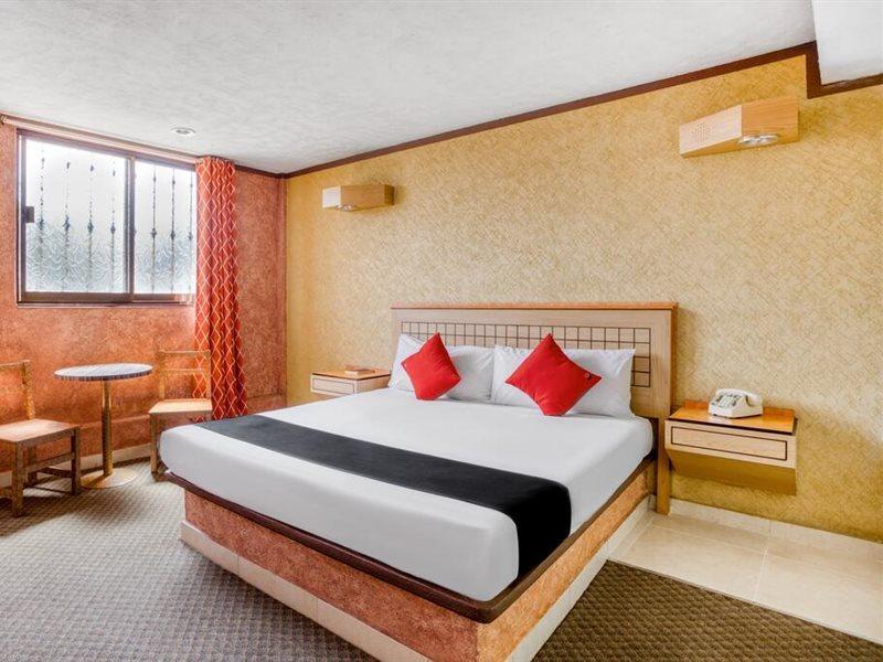 Capital O Hotel Valencia 푸에블라 외부 사진