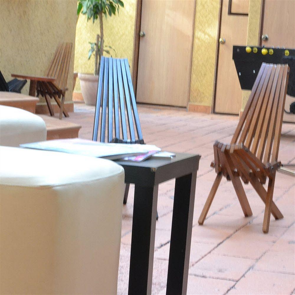Capital O Hotel Valencia 푸에블라 외부 사진