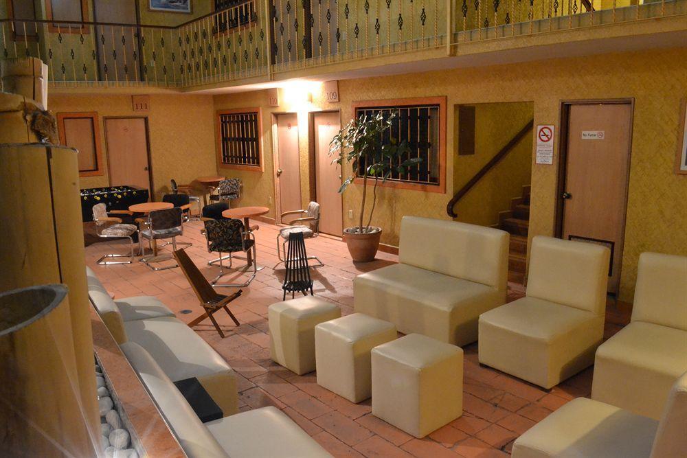 Capital O Hotel Valencia 푸에블라 외부 사진