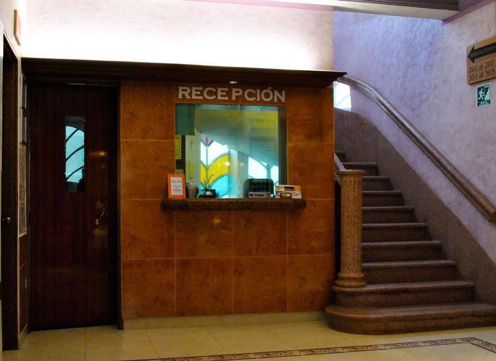 Capital O Hotel Valencia 푸에블라 외부 사진