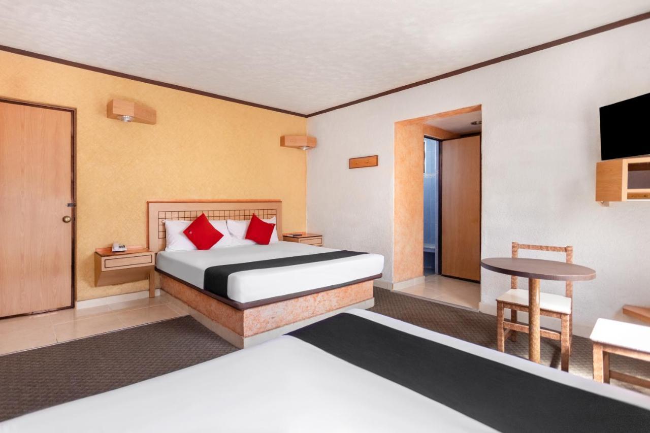 Capital O Hotel Valencia 푸에블라 외부 사진