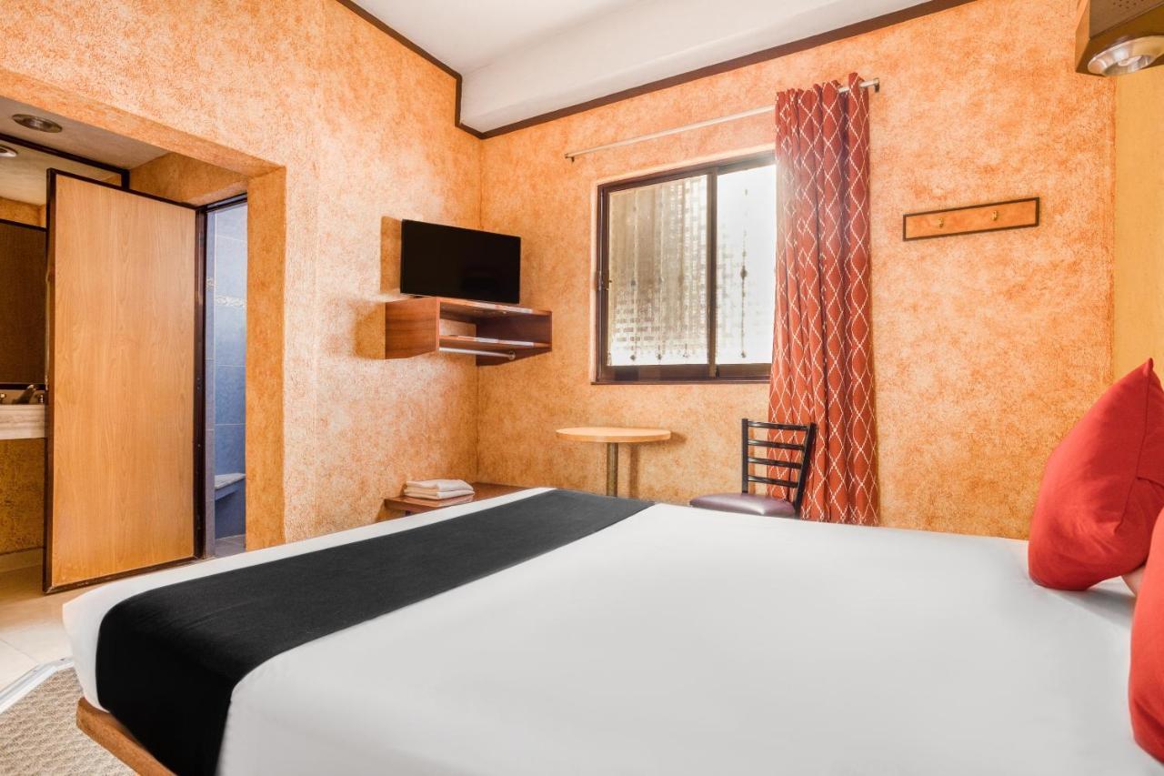 Capital O Hotel Valencia 푸에블라 외부 사진