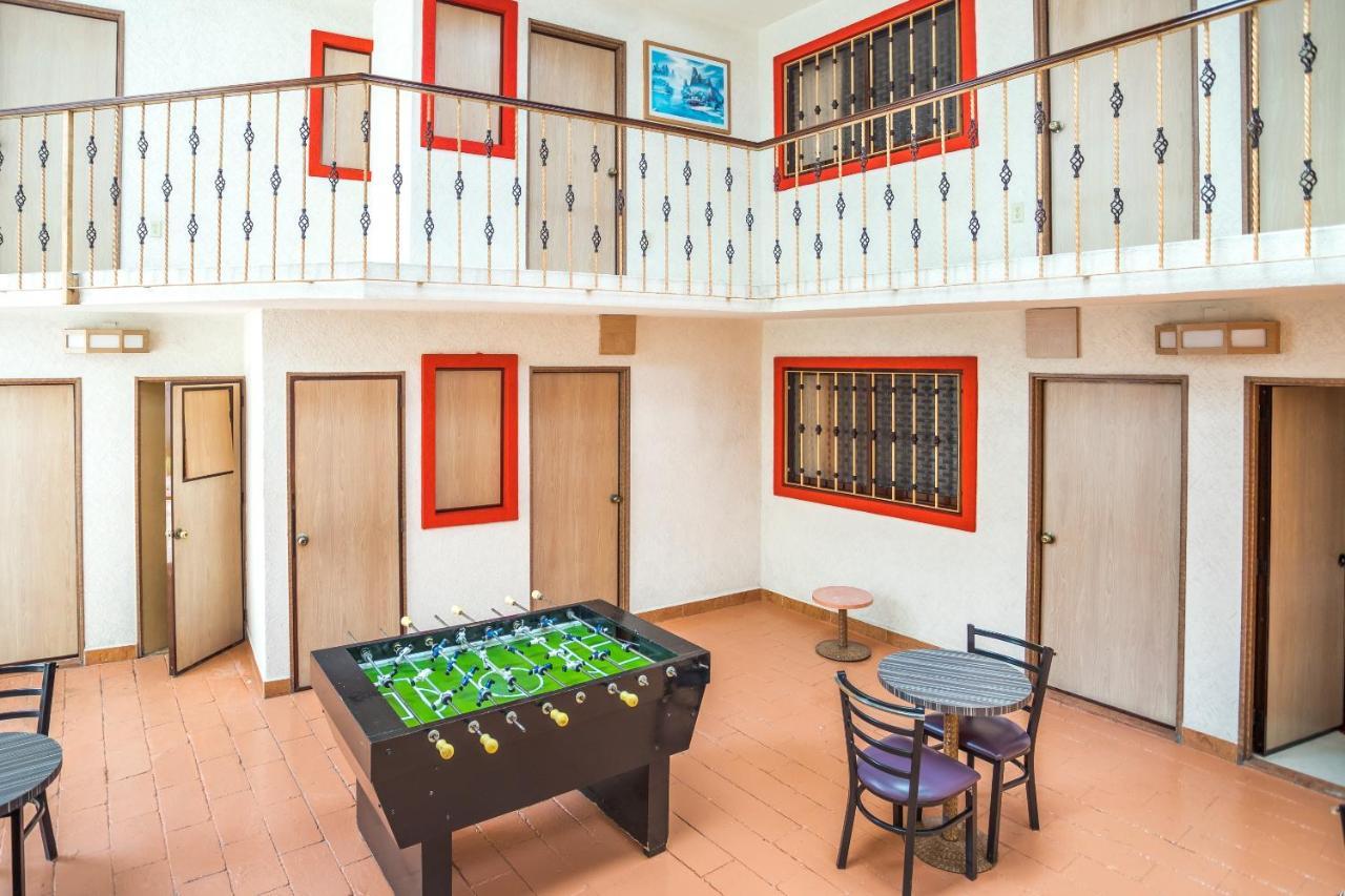 Capital O Hotel Valencia 푸에블라 외부 사진