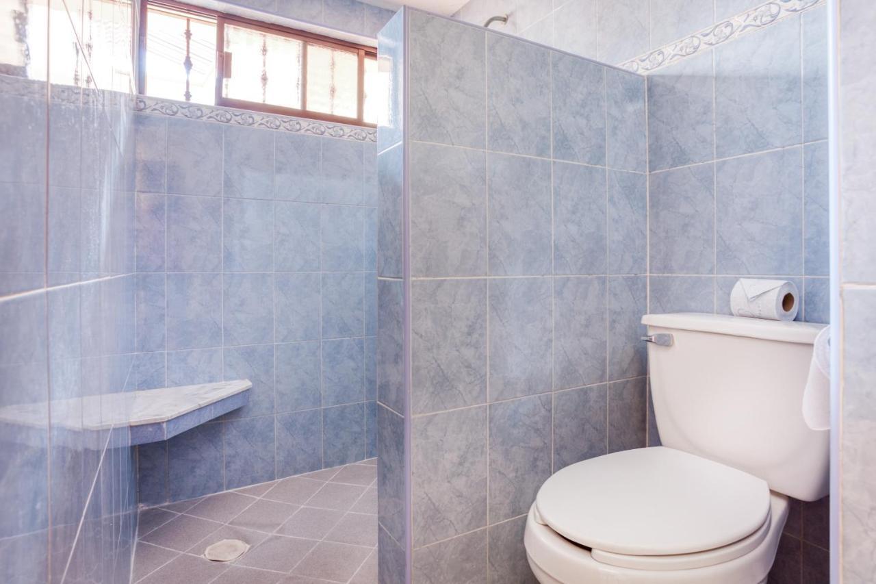 Capital O Hotel Valencia 푸에블라 외부 사진